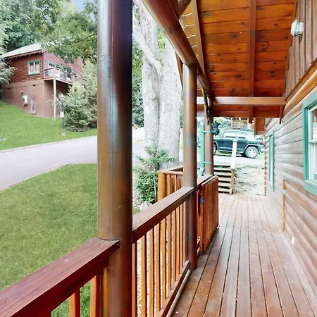Bear Climbing Getaway Villa Pigeon Forge Exterior photo